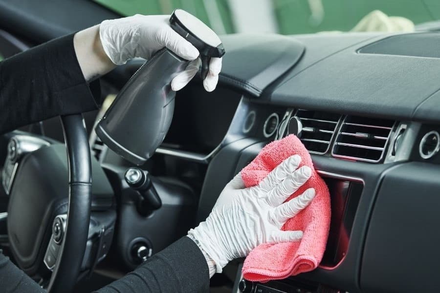 Detailing Complet al Interiorului